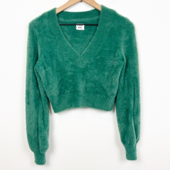 Aritzia Sunday Best Kitten V Neck Sweater - Green - Picture 6 of 9